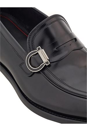 Black calf leather Gancini loafers FERRAGAMO | 0774508NERO