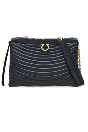 Borsa a spalla media trapuntata nera FERRAGAMO | 0776658NERO