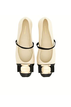 New Vara plate bicolor ballet flat FERRAGAMO | 0777437NERO