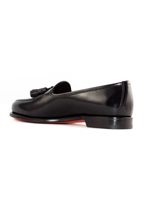 Mocassino con nappe in pelle lucida nera SANTONI | MCAN18970MC1HVVDN0BLACK