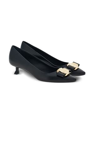 New Vara plate low heel pump FERRAGAMO | 0768707NERO