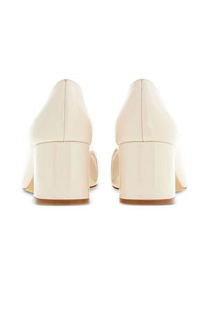 Cream white patent lambskin pumps FERRAGAMO | 0769258MASCARPONE