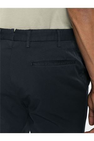 Navy blue stretch-cotton chinos INCOTEX | ZR851W9098A822