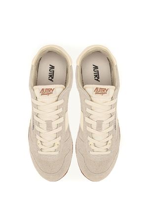 Sneakers Windspin In Beige Suede And Leather AUTRY | WSLWUB01WIFERUT