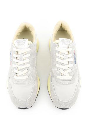 Reelwind Low Sneakers In White And Grey AUTRY | WWLMNC12WHTVAPBLU