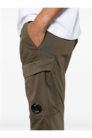 Pantaloni cargo ergonomici in senape C.P.COMPANY | 18CMPA127A005694G683