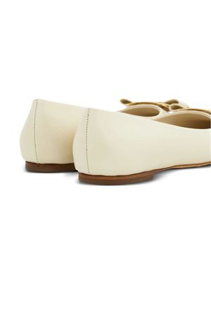 Vara ballet flat cream white nappa leather FERRAGAMO | 0768695MASCARPONE