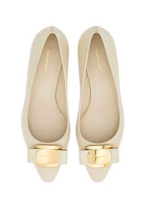 New Vara plate low heel pump FERRAGAMO | 0768708MASCARPONE