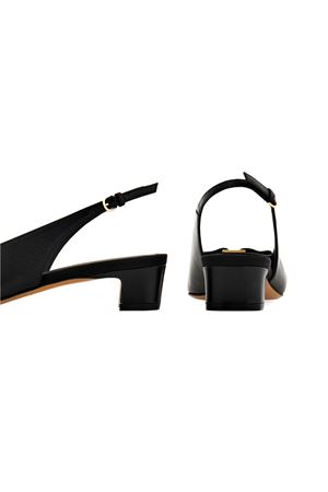 Slingback in pelle di vitello nero FERRAGAMO | 0781112NERO